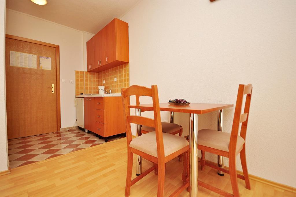 Apartments Blazenka Trogir Exterior foto